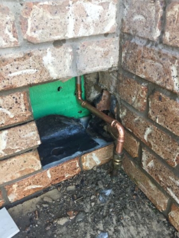 Busrt Water Brick work, Copper pipe, B Press Reece plumbing, 24/7 plumber